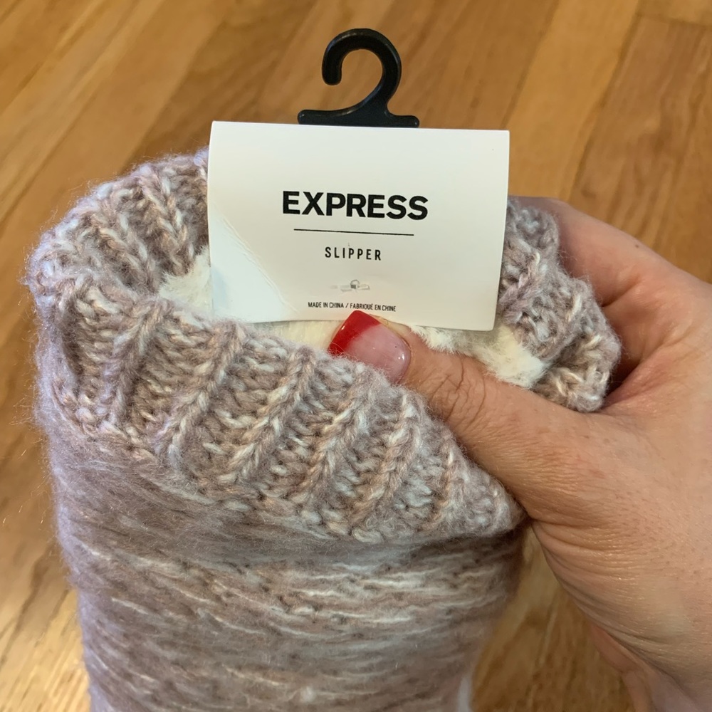 Express Slipper Socks - Picture 2 of 4